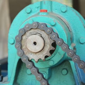 电动翻抛机厂家供应 养殖场发酵床翻粪机 养猪设备固液分离机